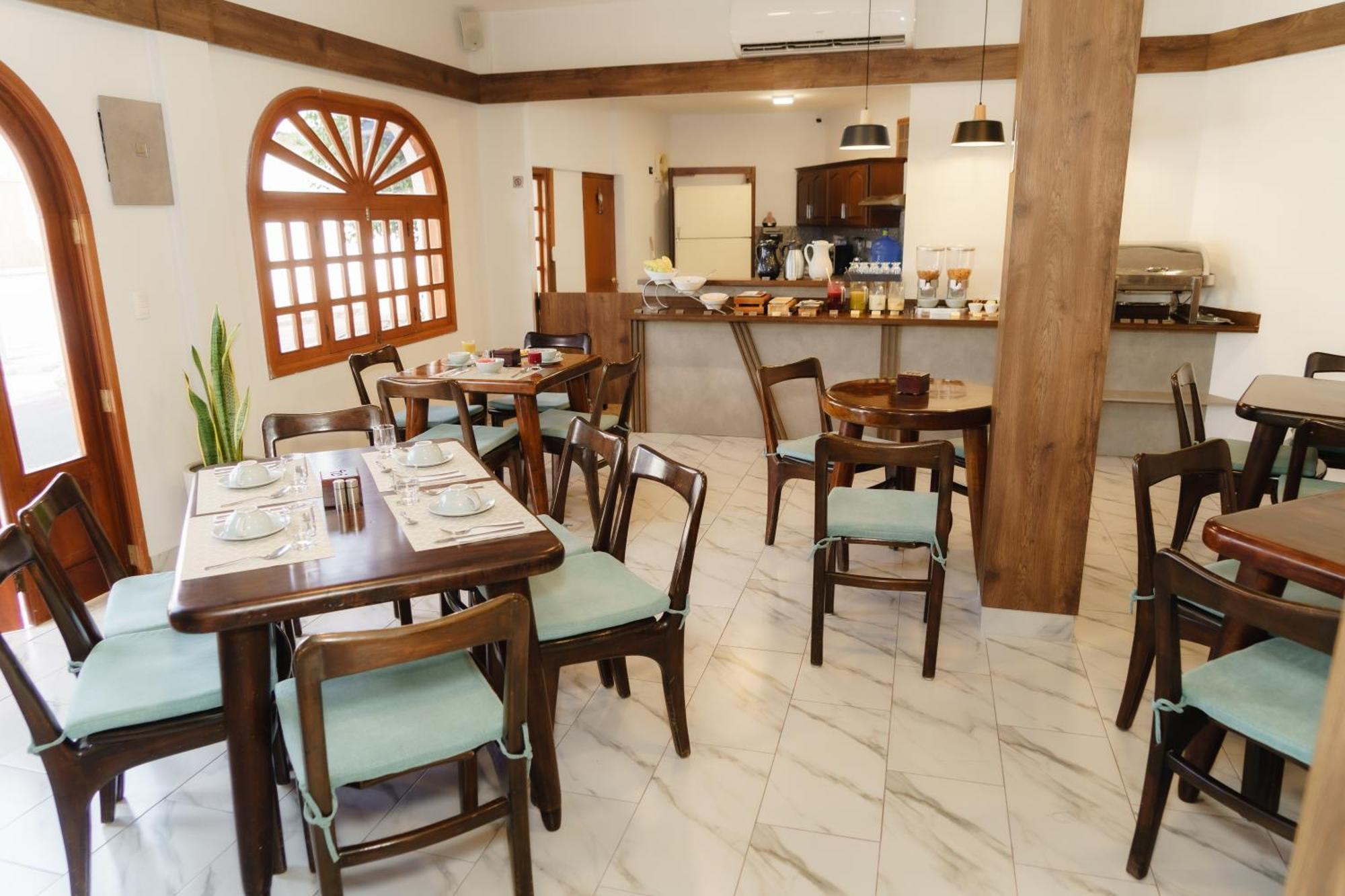 Hotel Santa Fe Puerto Ayora  Exteriör bild